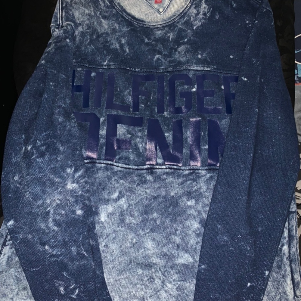Tommy Hilfiger shirt